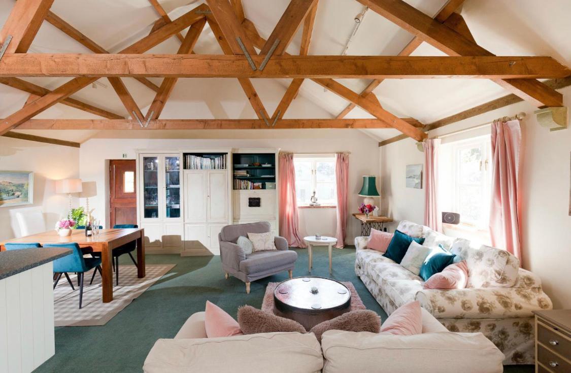 Spacious Swallow Cottage Tisbury Dış mekan fotoğraf
