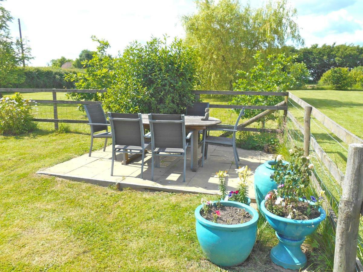 Spacious Swallow Cottage Tisbury Dış mekan fotoğraf